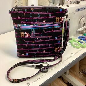 Crossbody Bag Donkey kong.   New